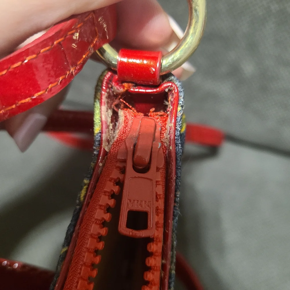 Vanity red and tripical print crossbody - Picture 6 of 6